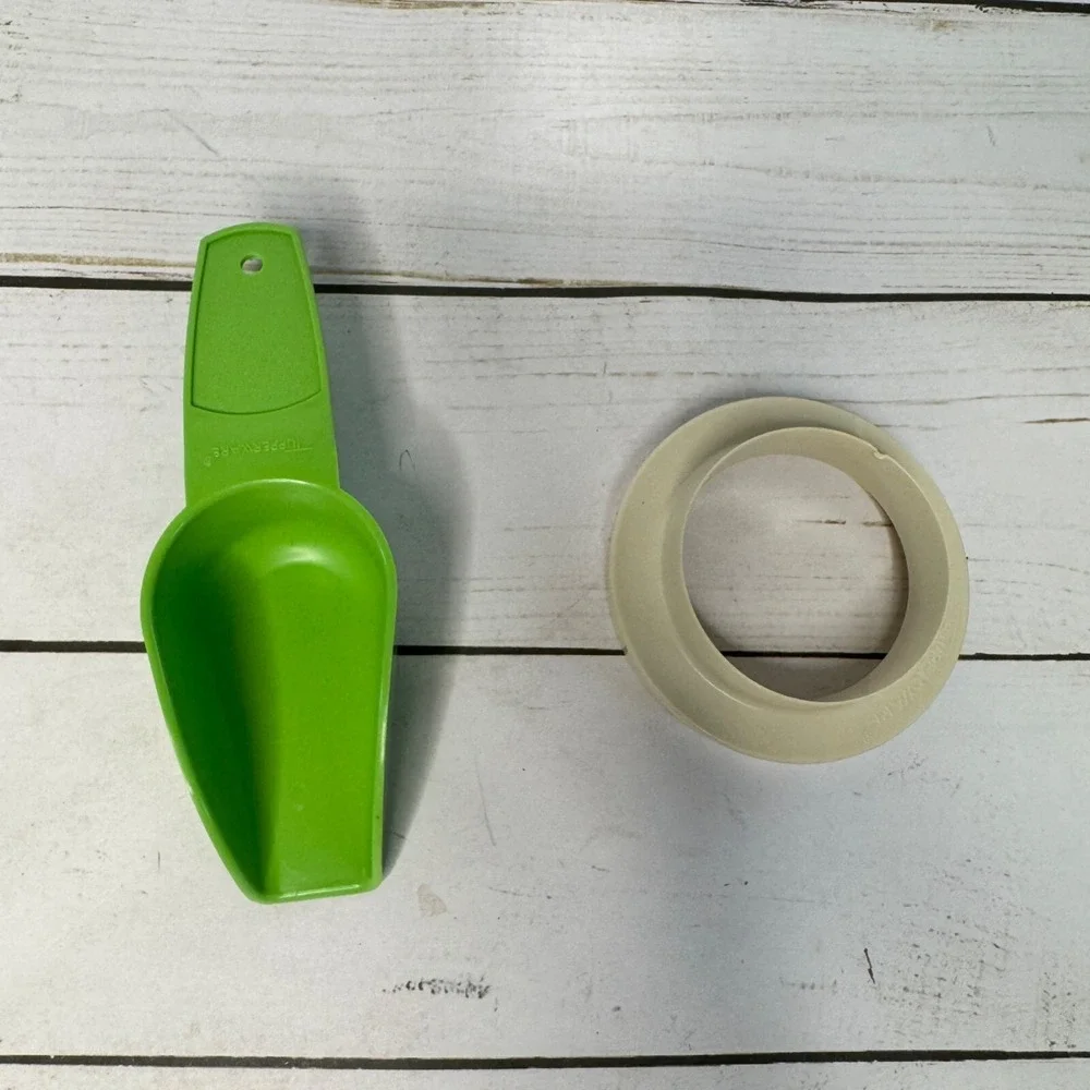 Tupperware vintage kitchen